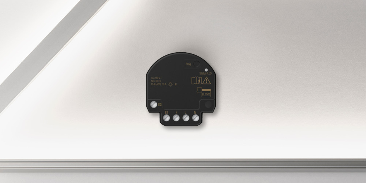 JUNG HOME Jalousieaktor Mini bei EnergieCraft Elektrotechnik GmbH in Bad Nauheim